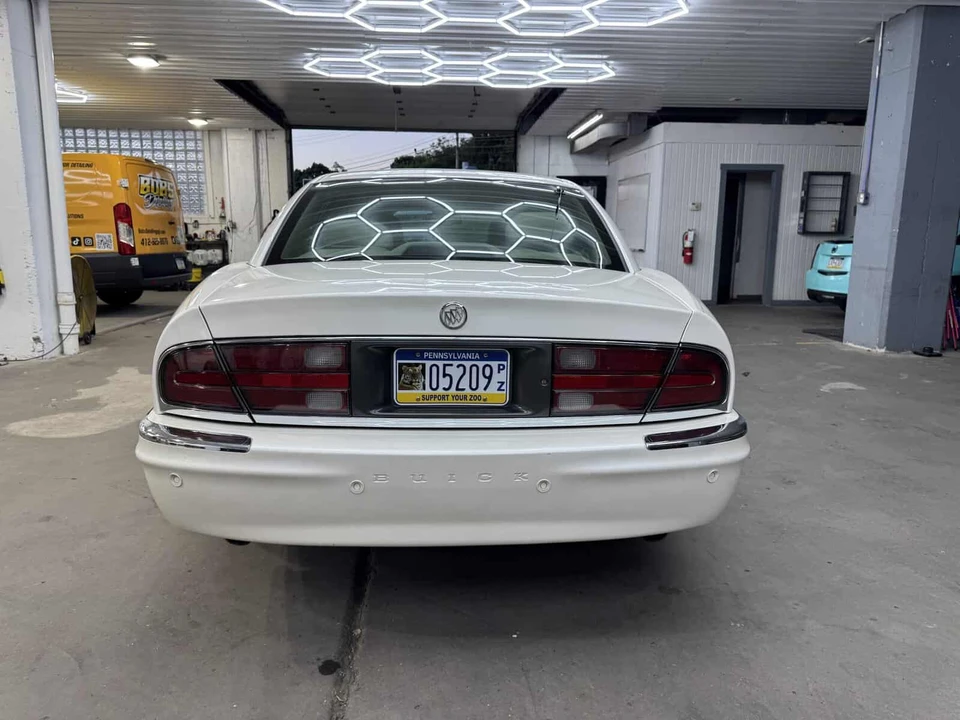 2003 Buick Park Avenue - Image 8 of 31