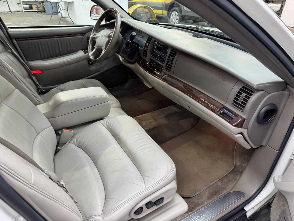 2003 Buick Park Avenue - Image 19 of 31