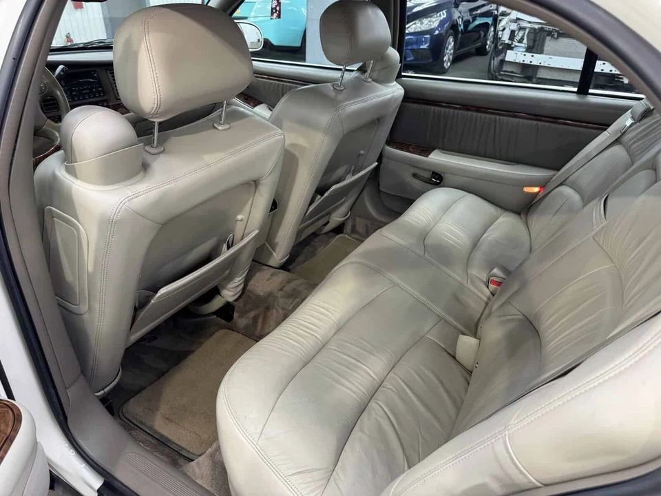 2003 Buick Park Avenue - Image 24 of 31