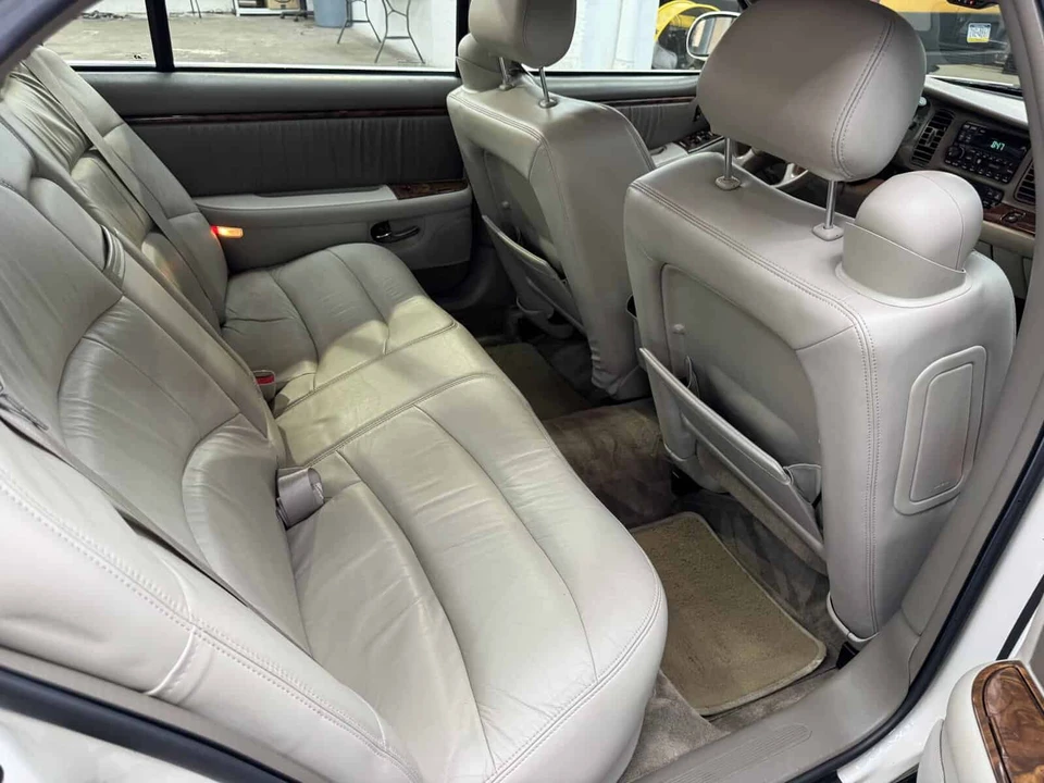 2003 Buick Park Avenue - Image 27 of 31