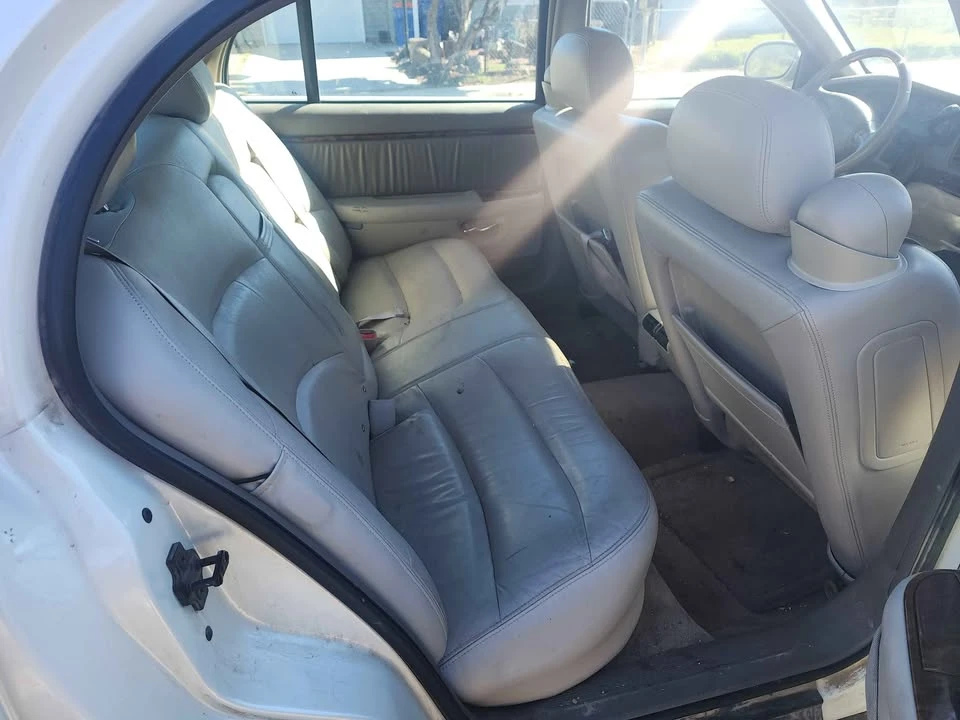 2003 Buick Park Avenue - Image 8 of 21