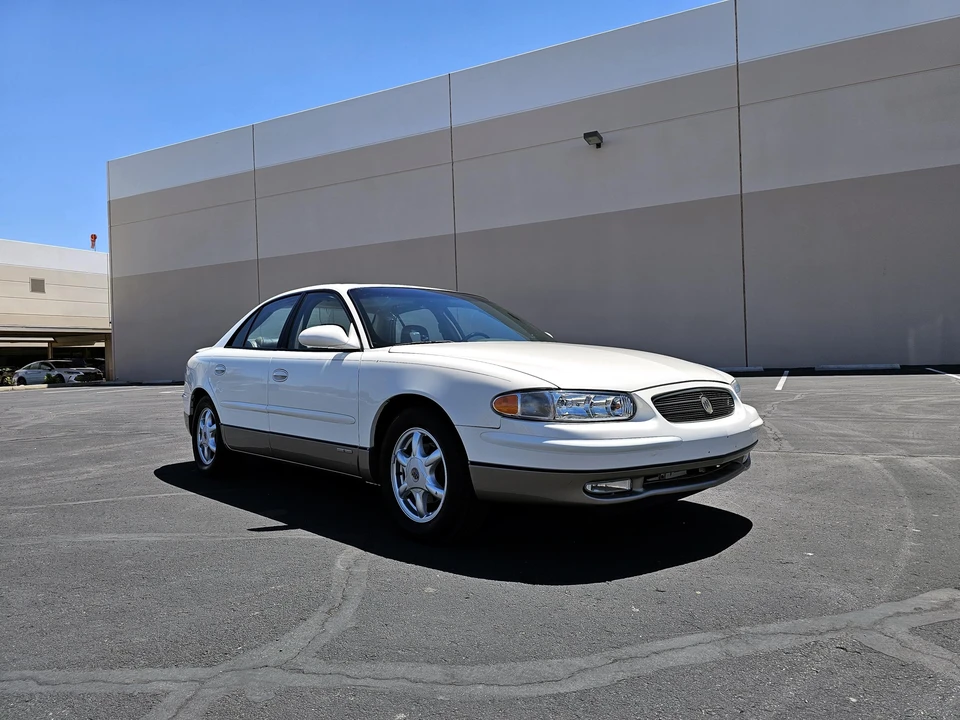 2003 Buick Regal - Image 16 of 31