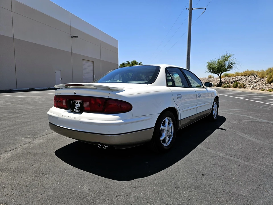 2003 Buick Regal - Image 13 of 31