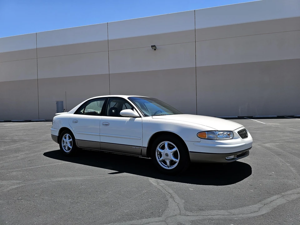 2003 Buick Regal - Image 15 of 31