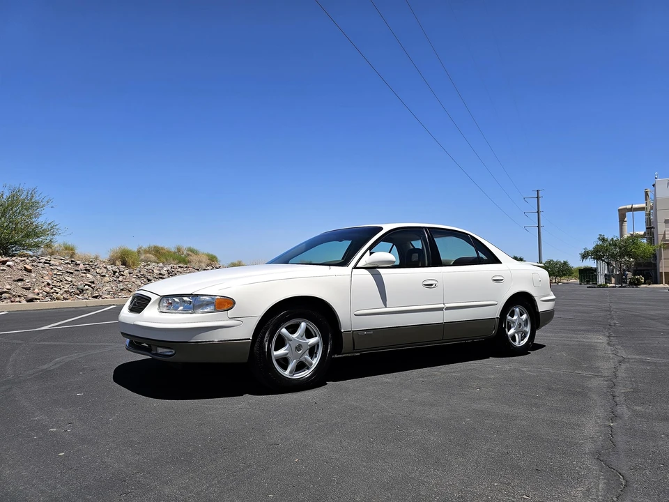 2003 Buick Regal - Image 8 of 31