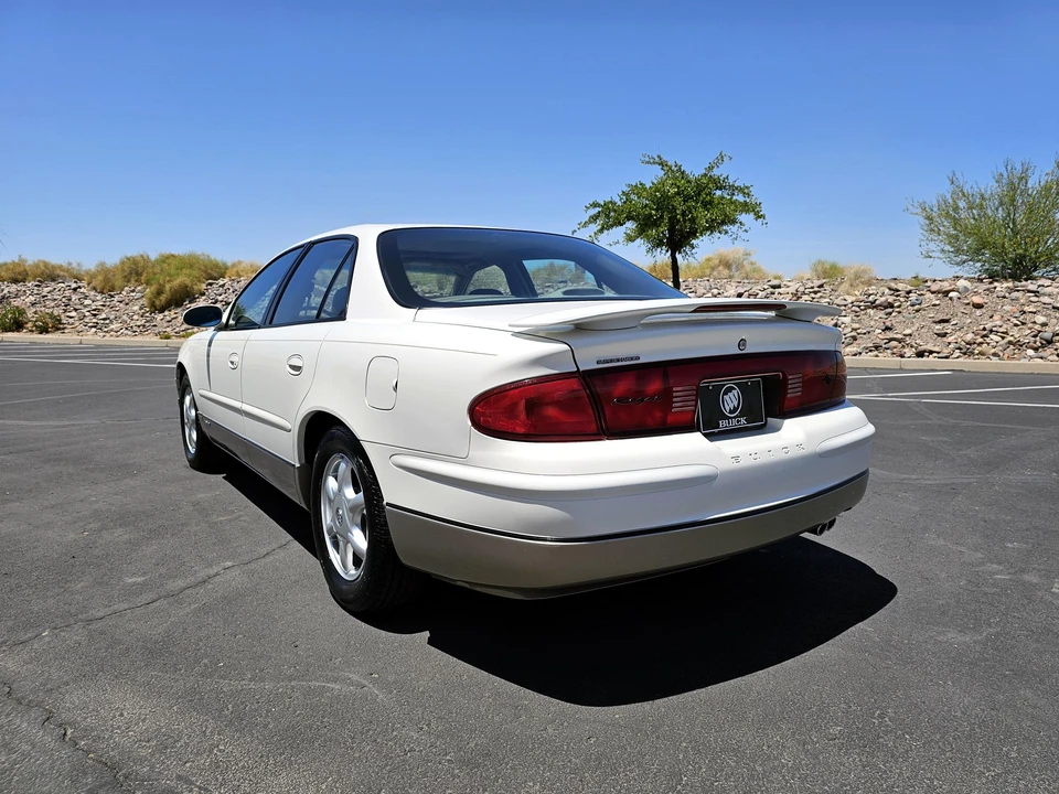 2003 Buick Regal - Image 11 of 31