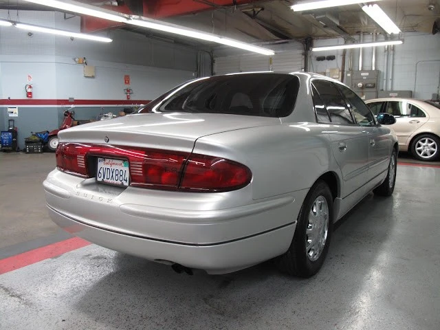 2003 Buick Regal - Image 14 of 31