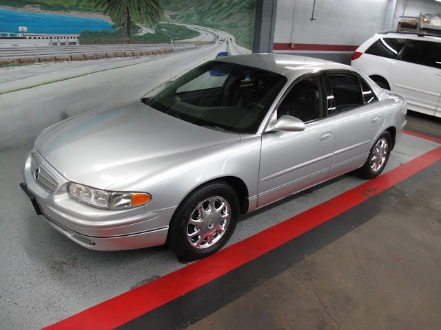 2003 Buick Regal - Image 22 of 31