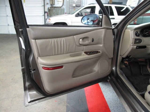 2003 Buick Regal - Image 11 of 21