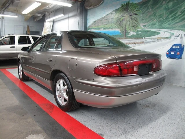 2003 Buick Regal - Image 20 of 21