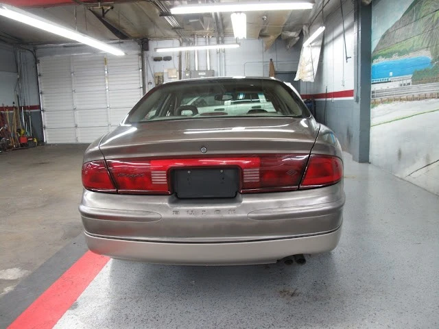 2003 Buick Regal - Image 18 of 21