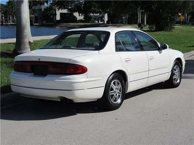 2003 Buick Regal - Image 2 of 12