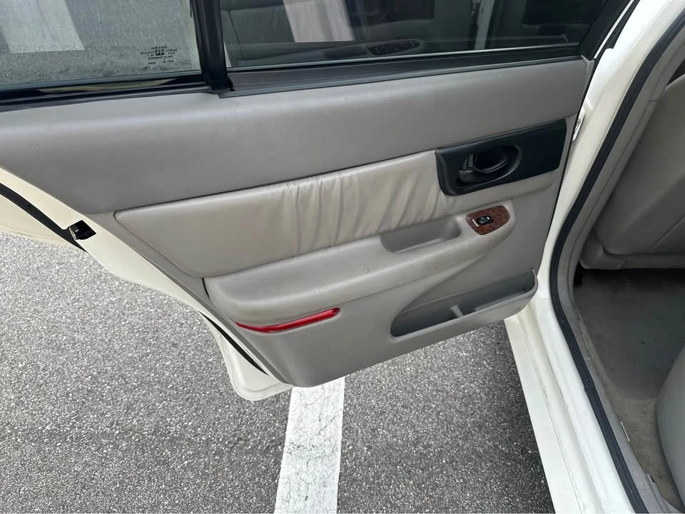2003 Buick Regal - Image 9 of 14
