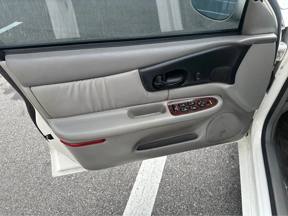 2003 Buick Regal - Image 10 of 14