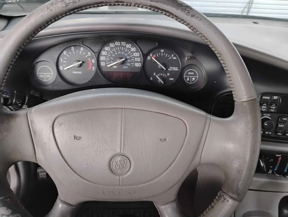 2003 Buick Regal - Image 3 of 12