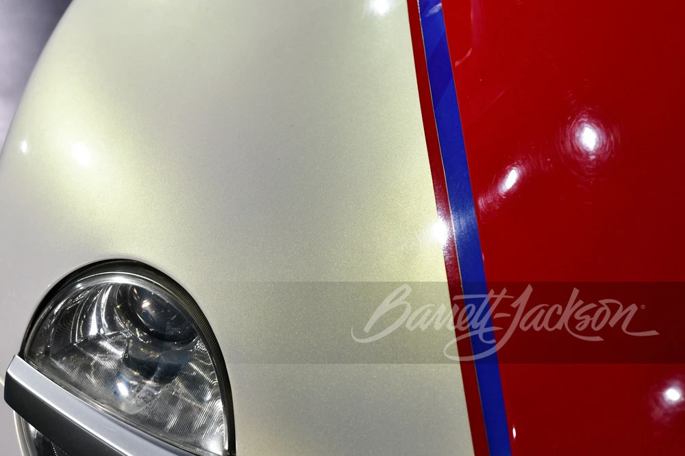 2003 Chevrolet SSR - Image 6 of 18