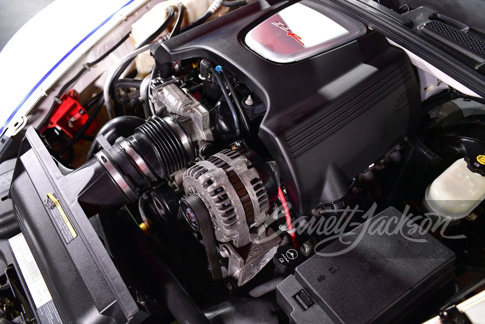 2003 Chevrolet SSR - Image 14 of 18