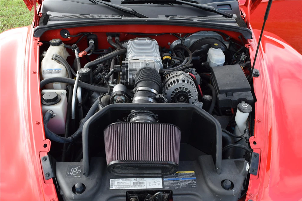 2003 Chevrolet SSR - Image 3 of 10