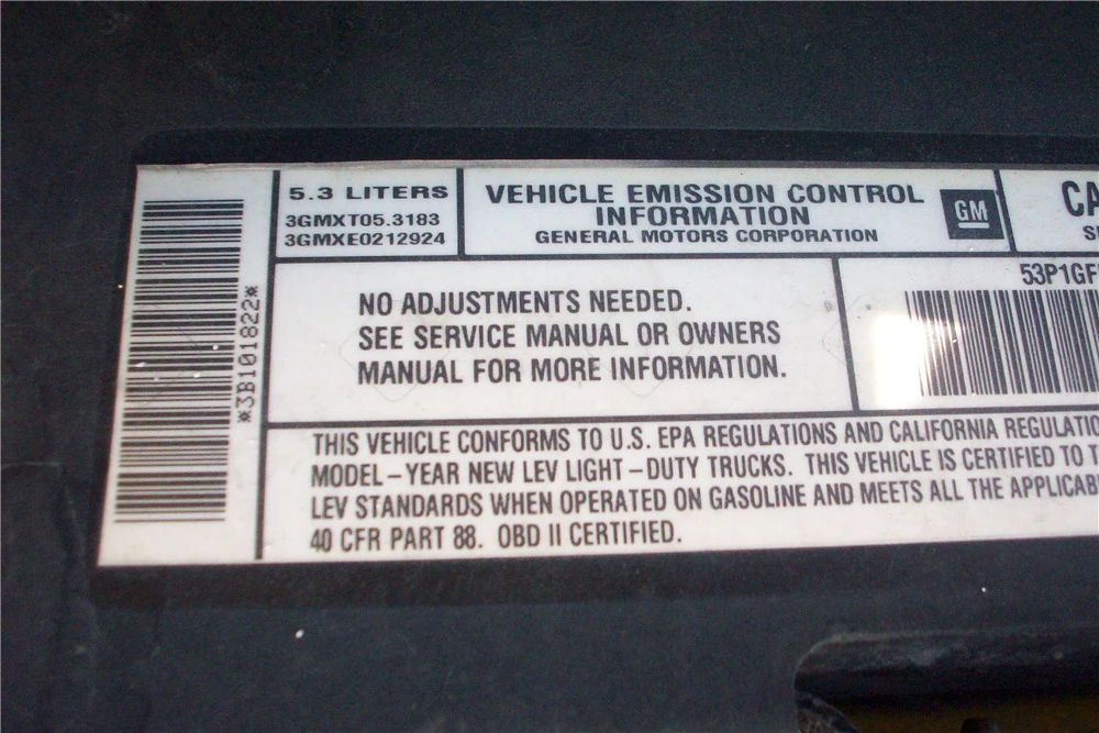 2003 Chevrolet SSR - Image 2 of 5