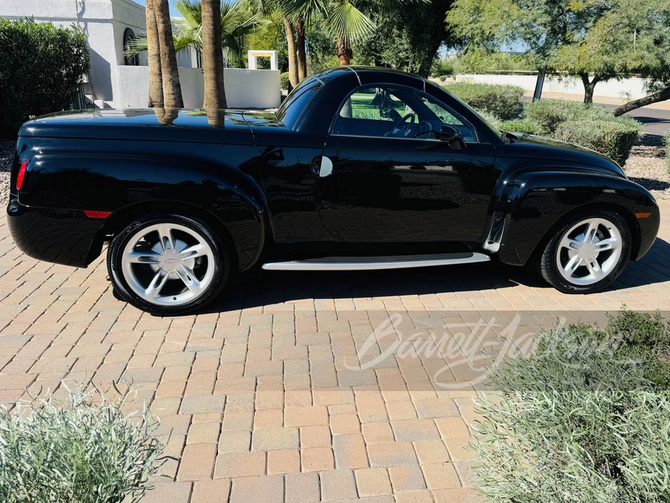 2003 Chevrolet SSR - Image 3 of 8