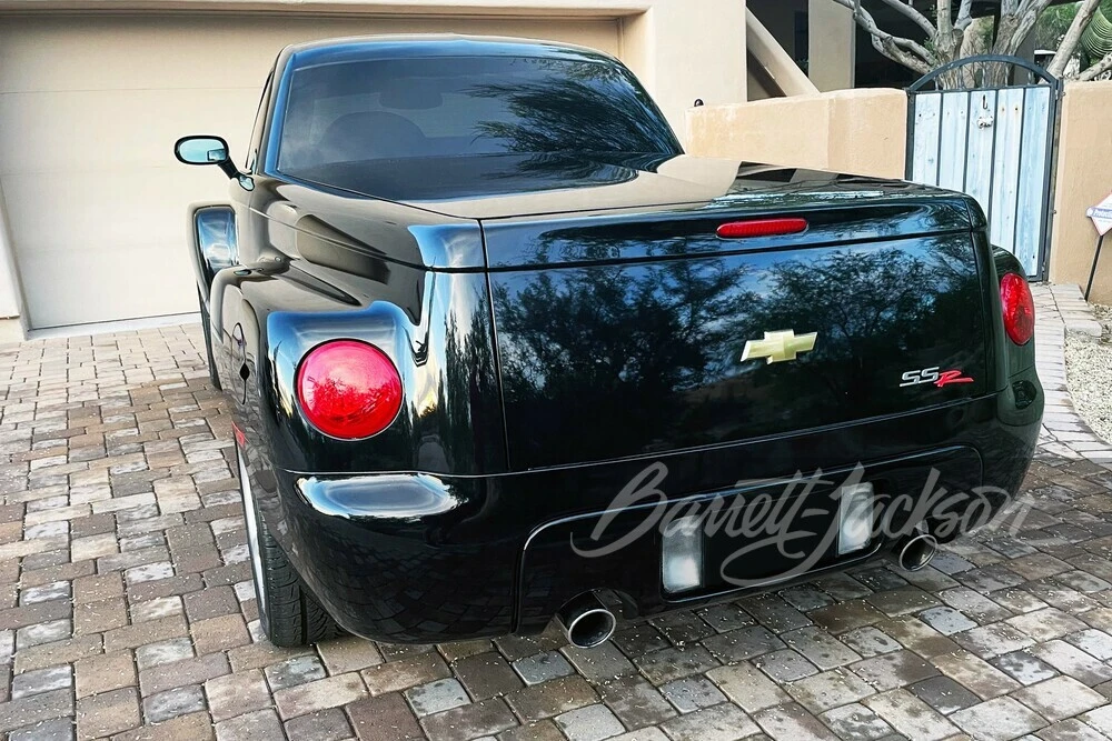 2003 Chevrolet SSR - Image 4 of 5