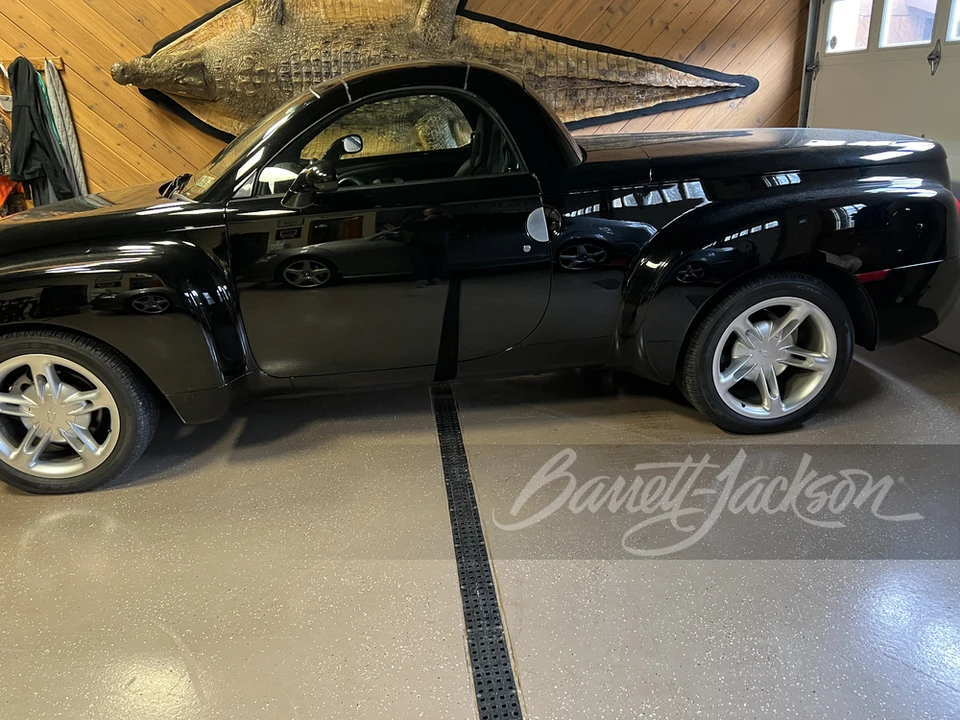 2003 Chevrolet SSR - Image 5 of 14
