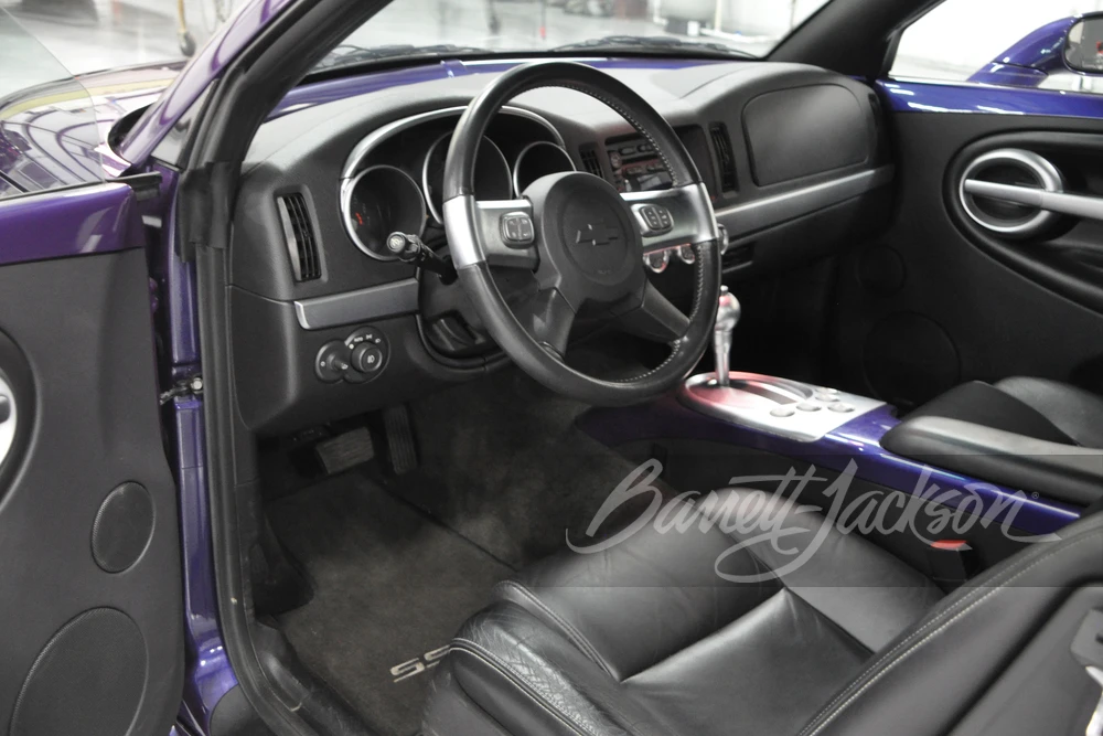 2003 Chevrolet SSR - Image 3 of 10