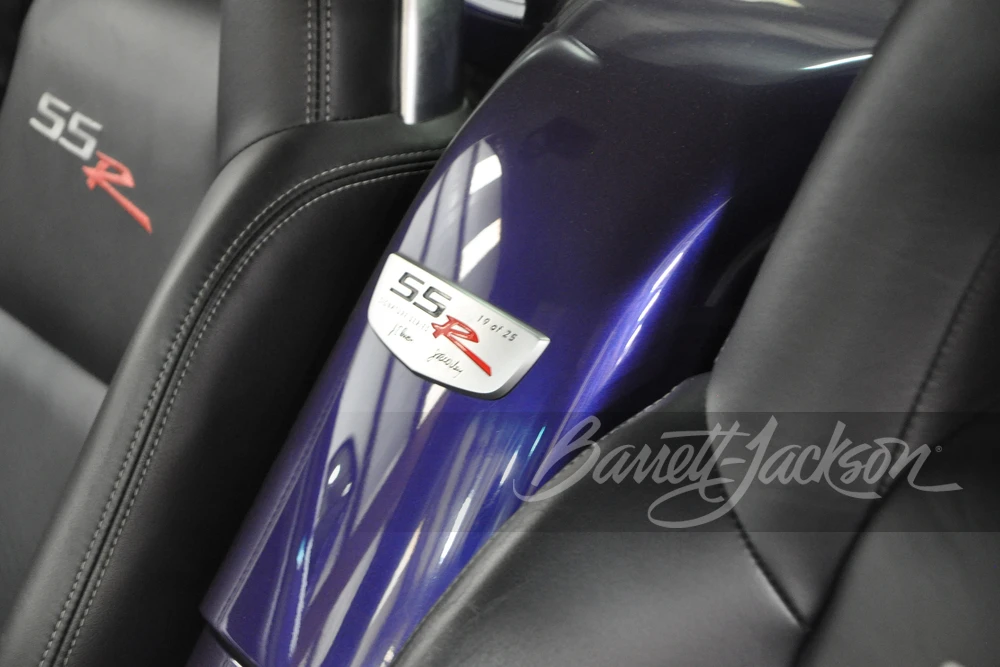 2003 Chevrolet SSR - Image 4 of 10