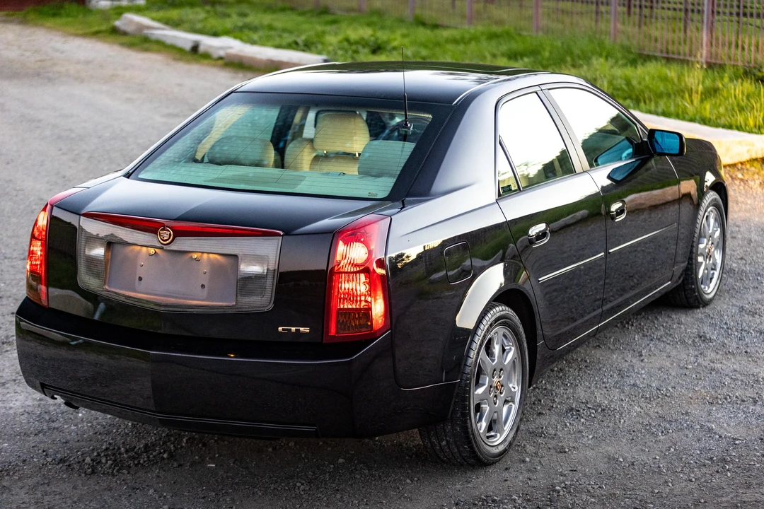 2003 Cadillac CTS 1st Gen - Image 25 of 31