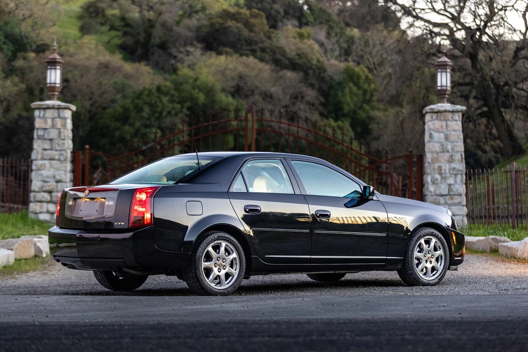 2003 Cadillac CTS 1st Gen - Image 28 of 31