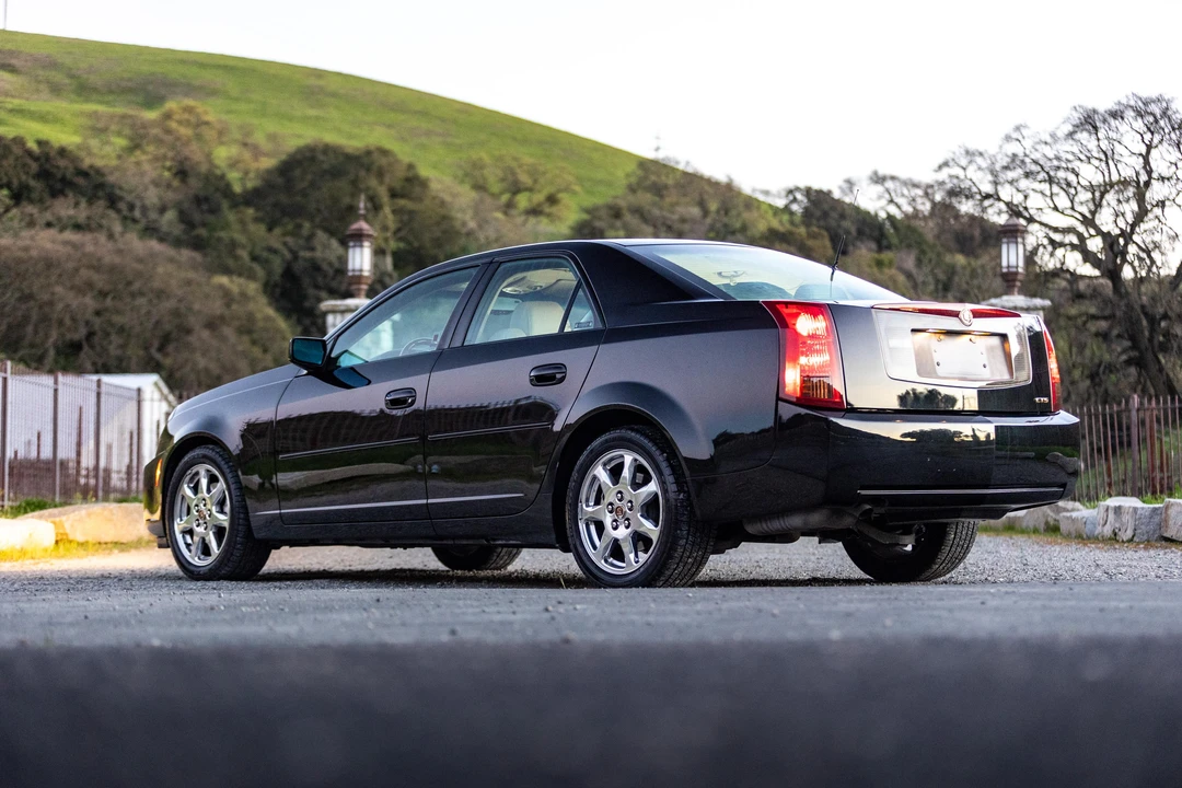 2003 Cadillac CTS 1st Gen - Image 21 of 31