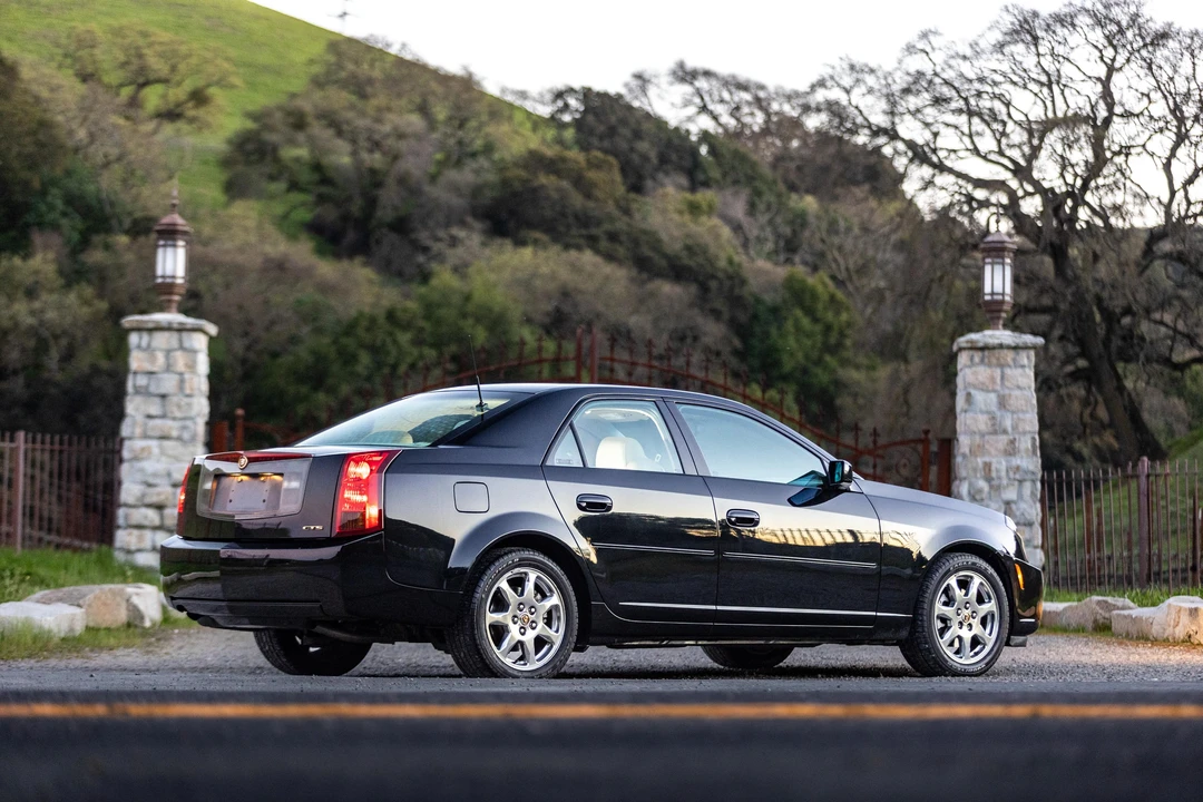 2003 Cadillac CTS 1st Gen - Image 29 of 31