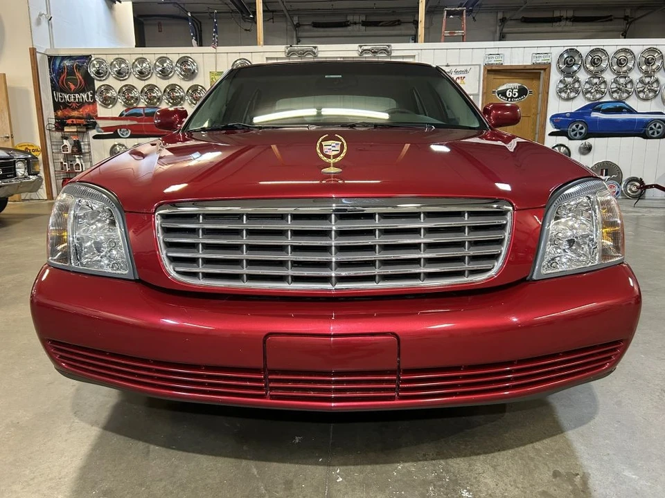 2003 Cadillac DeVille 8th Gen - Image 2 of 31