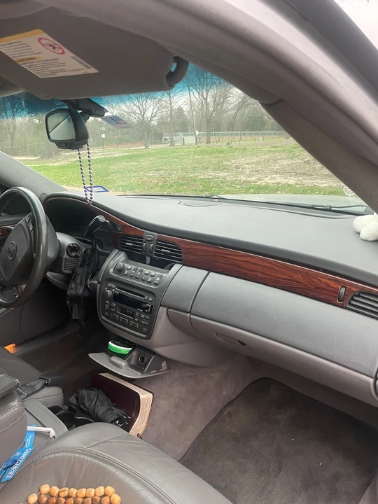2003 Cadillac DeVille 7th Gen - Image 8 of 13