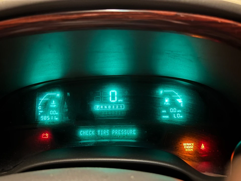 2003 Cadillac DeVille 7th Gen - Image 12 of 13