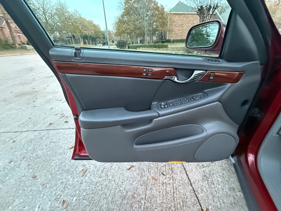 2003 Cadillac DeVille 8th Gen - Image 15 of 21