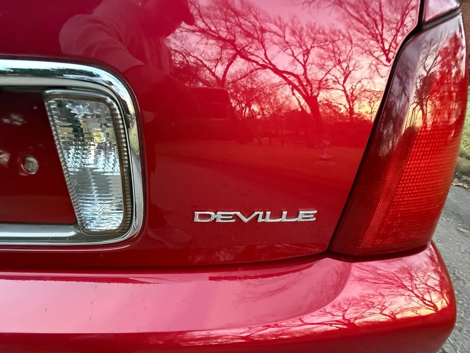 2003 Cadillac DeVille 8th Gen - Image 10 of 21