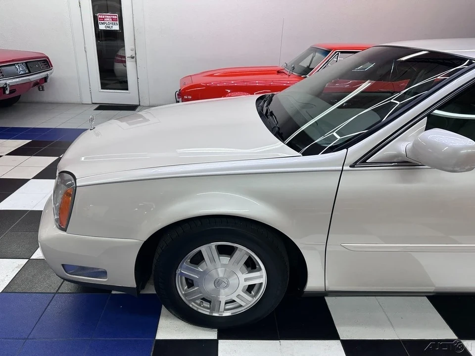 2003 Cadillac DeVille 8th Gen - Image 10 of 21