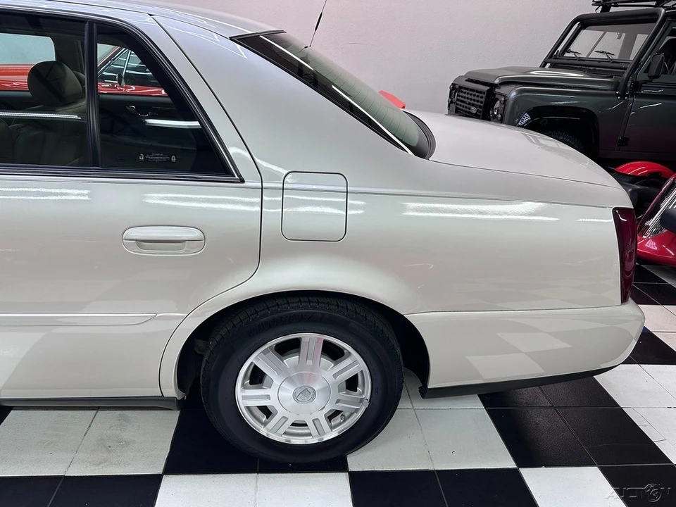 2003 Cadillac DeVille 8th Gen - Image 15 of 21
