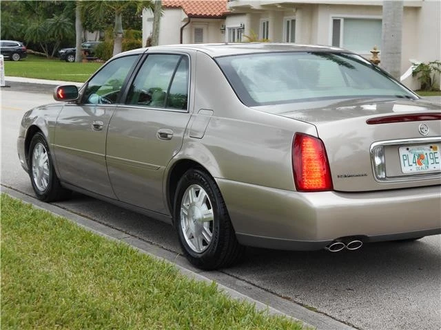 2003 Cadillac DeVille 7th Gen - Image 10 of 12