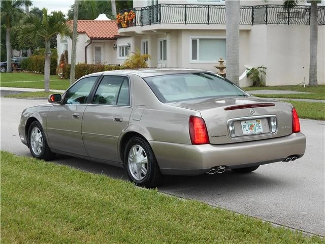 2003 Cadillac DeVille 7th Gen - Image 9 of 12