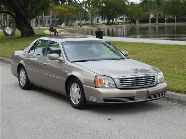 2003 Cadillac DeVille 7th Gen - Image 2 of 12