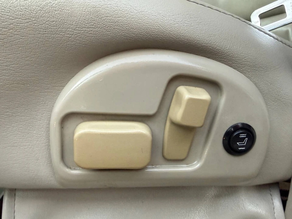 2003 Cadillac DeVille 8th Gen - Image 18 of 21