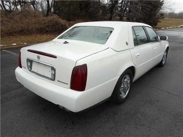 2003 Cadillac DeVille 8th Gen - Image 3 of 12