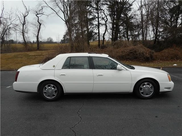 2003 Cadillac DeVille 8th Gen - Image 2 of 12