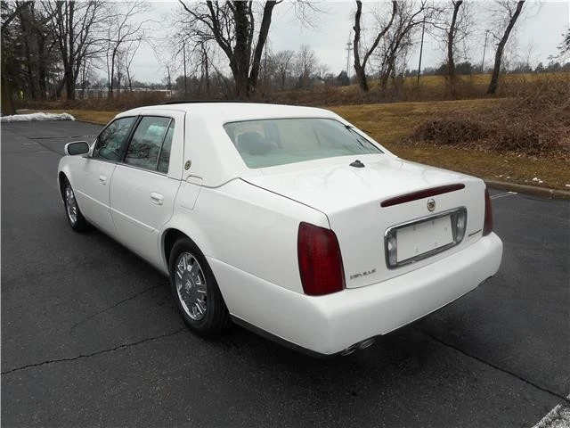 2003 Cadillac DeVille 8th Gen - Image 7 of 12