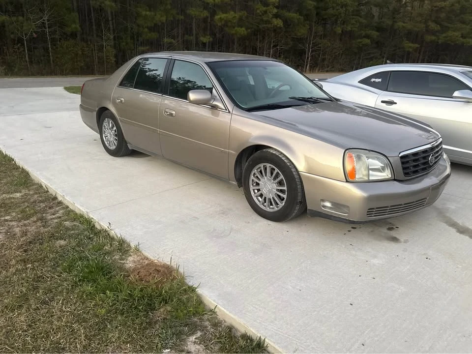 2003 Cadillac DeVille 8th Gen - Image 2 of 4