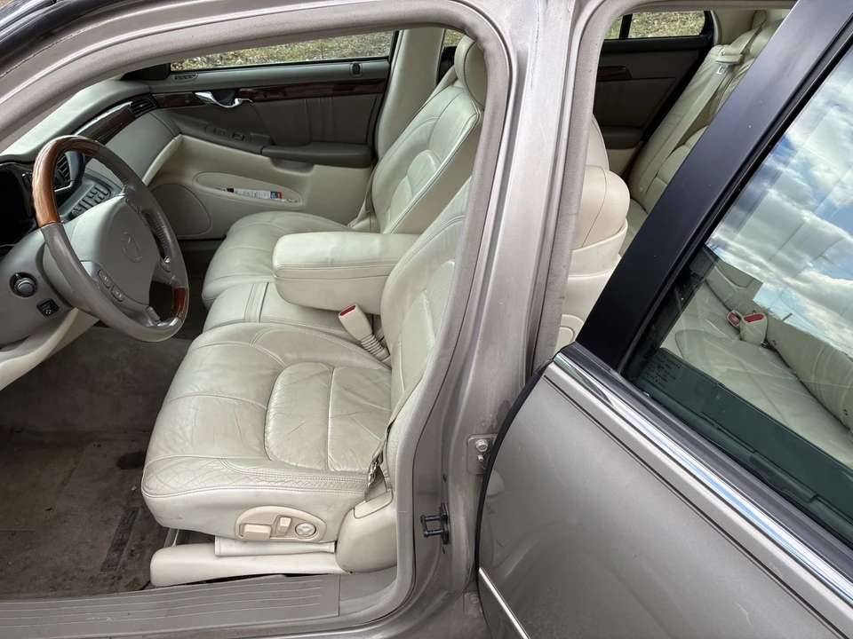 2003 Cadillac DeVille 8th Gen - Image 6 of 9