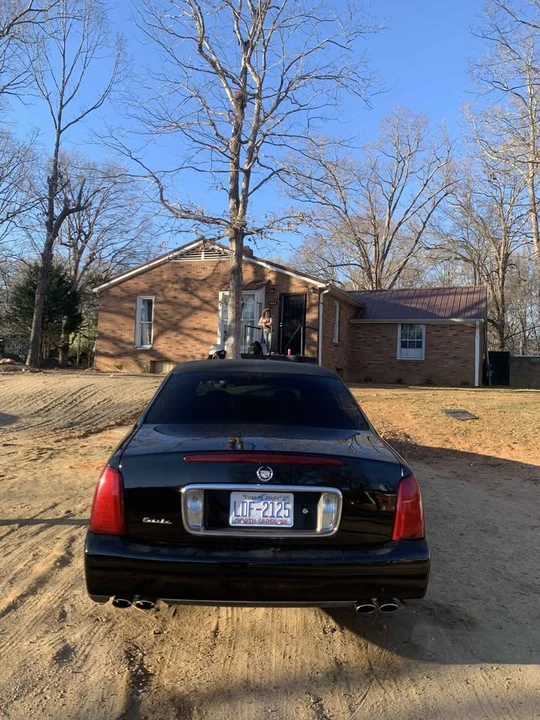 2003 Cadillac DeVille 8th Gen - Image 3 of 6