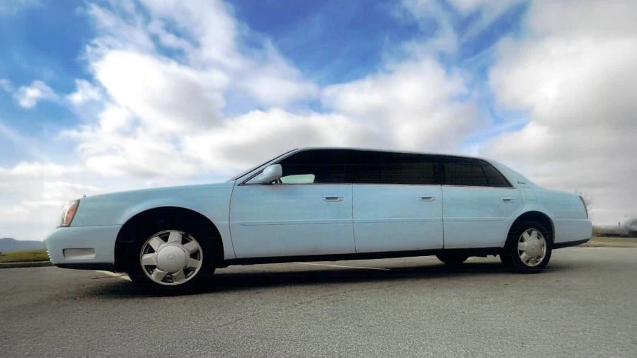 2003 Cadillac DeVille 8th Gen - Image 2 of 5